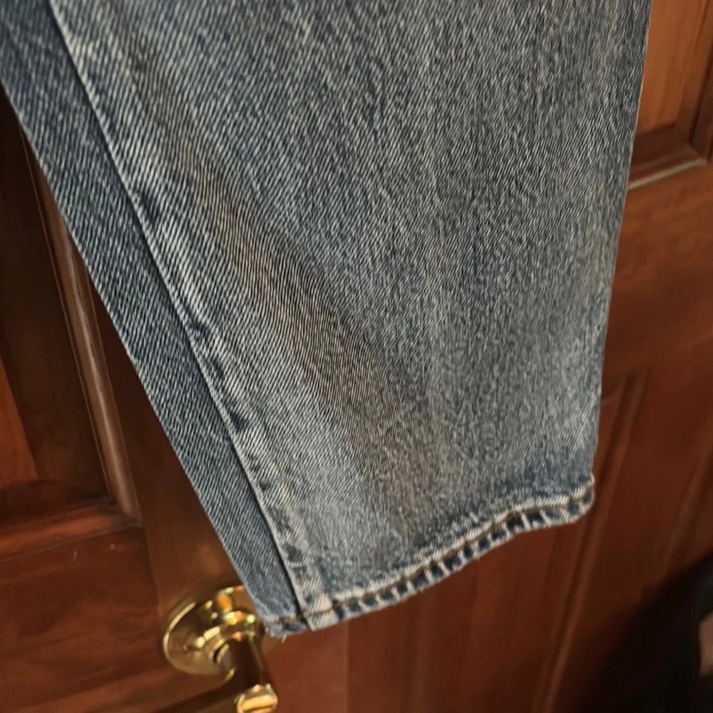 Lucky Brand Straight Leg Blue Jeans with Modern Distressing - Picture 5 of 11